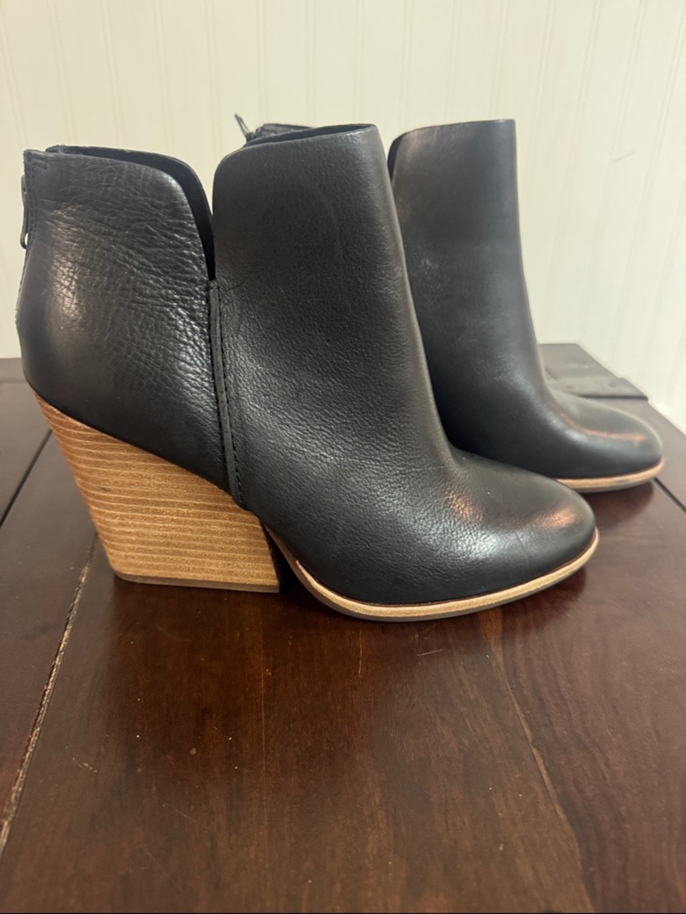 NWT Kork-Ease Black Leather Ankle Booties with Stacked Wood Heel